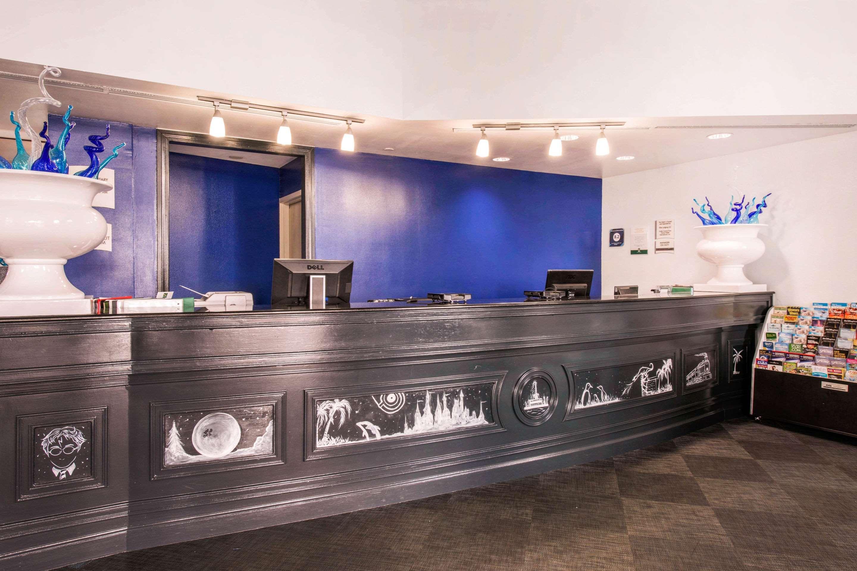 Quality Inn & Suites Near The Theme Parks Орландо Екстер'єр фото