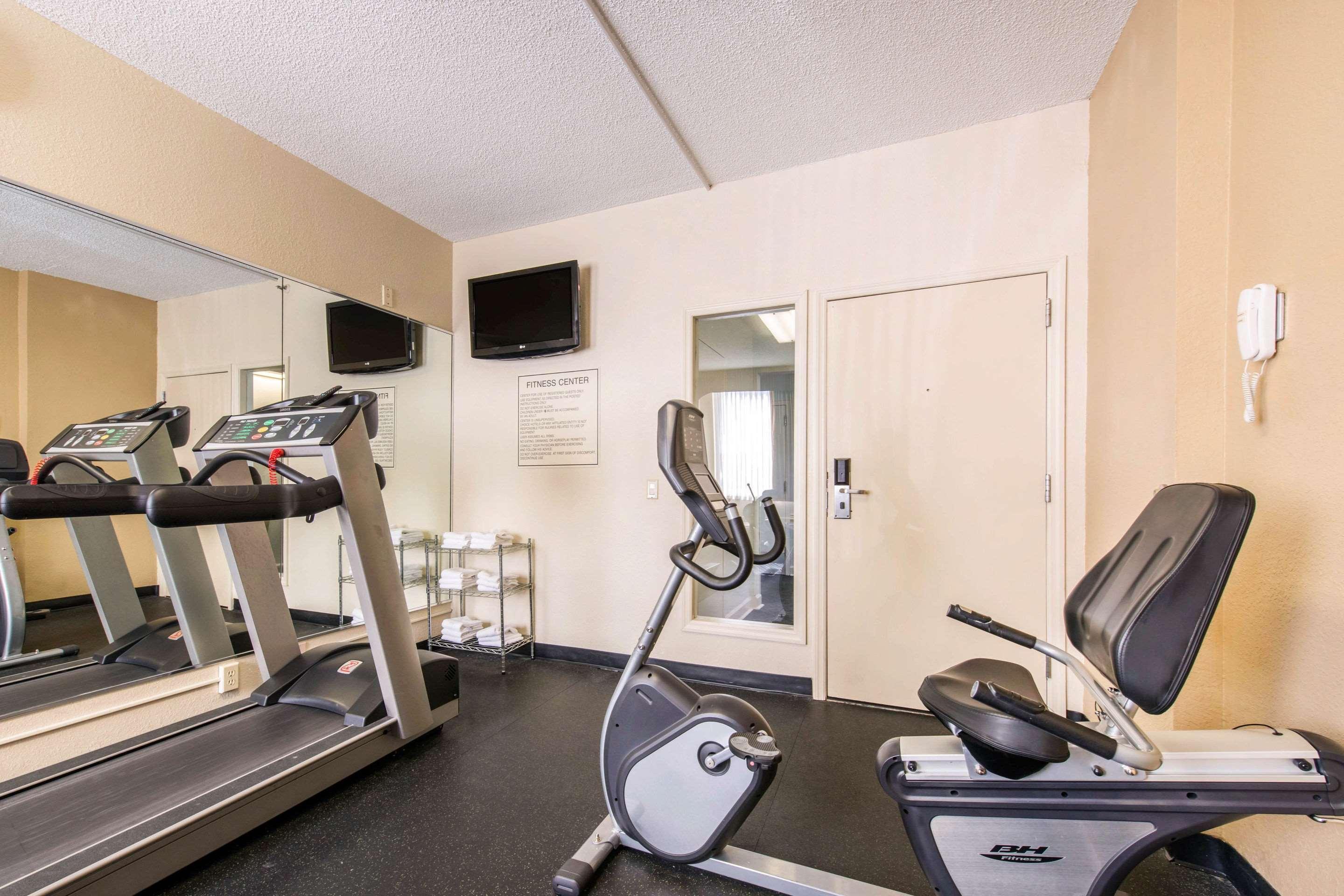 Quality Inn & Suites Near The Theme Parks Орландо Екстер'єр фото