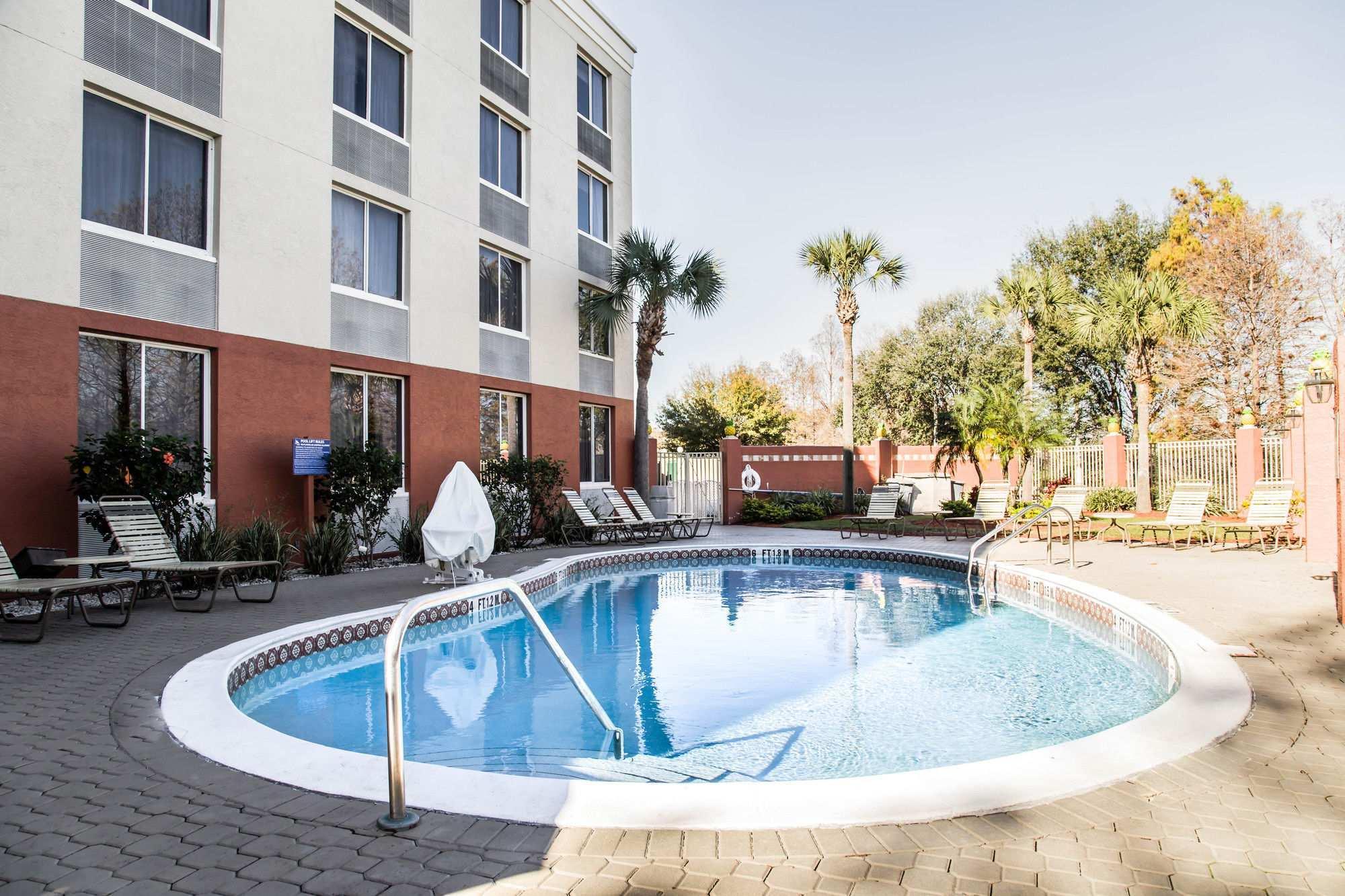 Quality Inn & Suites Near The Theme Parks Орландо Екстер'єр фото