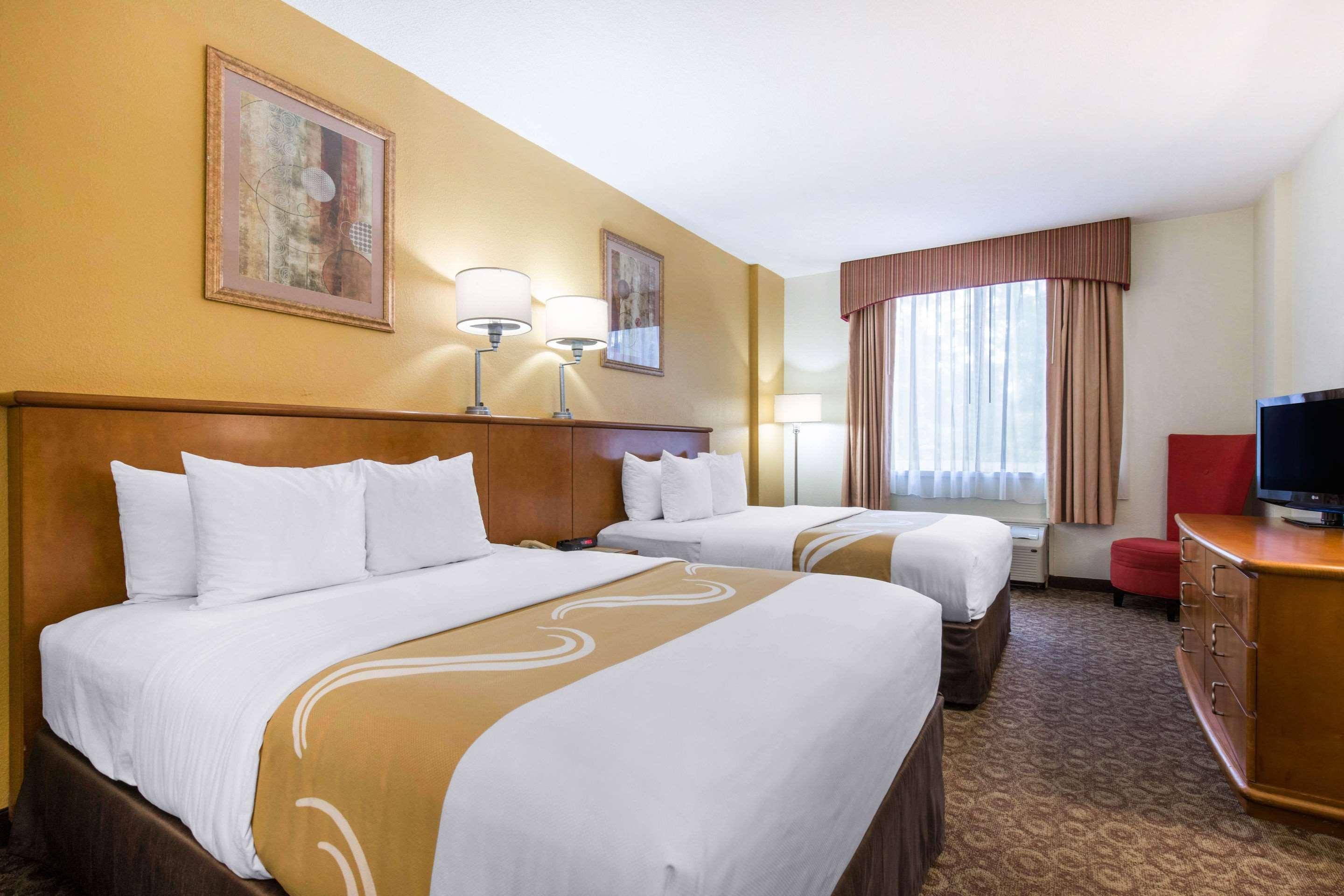 Quality Inn & Suites Near The Theme Parks Орландо Екстер'єр фото