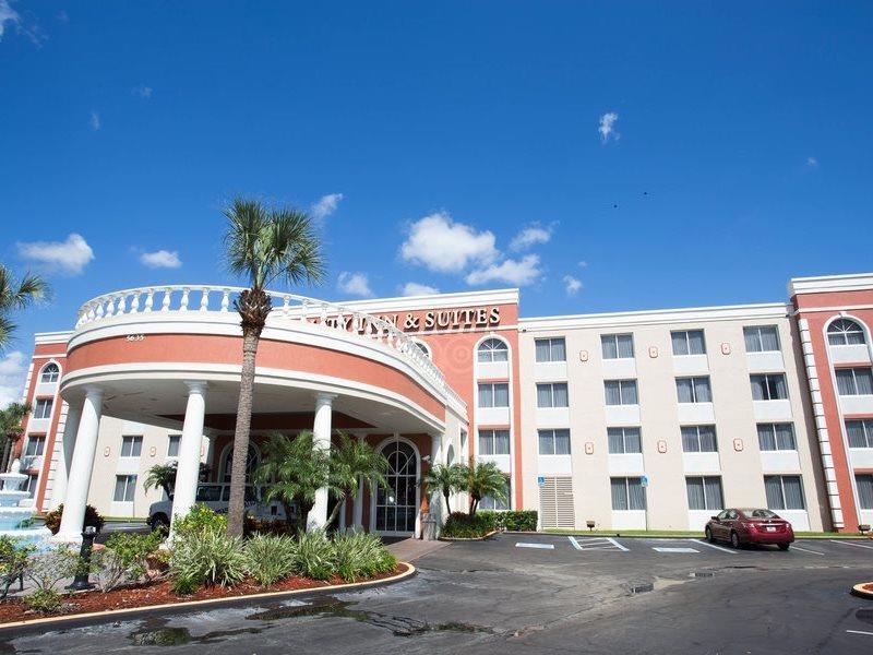 Quality Inn & Suites Near The Theme Parks Орландо Екстер'єр фото
