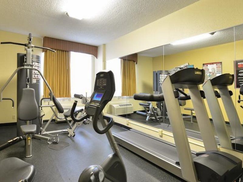 Quality Inn & Suites Near The Theme Parks Орландо Екстер'єр фото