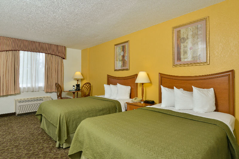 Quality Inn & Suites Near The Theme Parks Орландо Екстер'єр фото